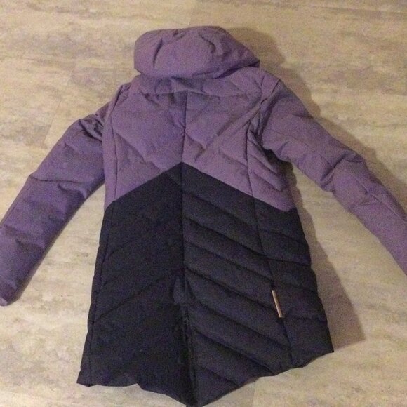 Indeyva Winter Coat size small - Picture 3 of 4